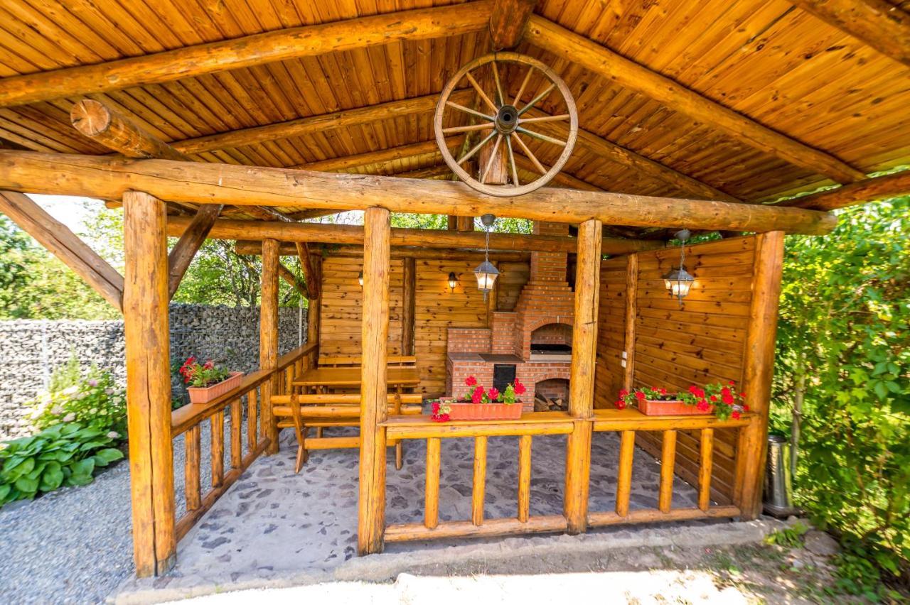 Casa De Vacanta Sadu 外观 照片